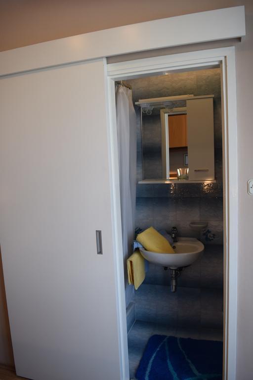 Apartment Branka Banjol Екстер'єр фото